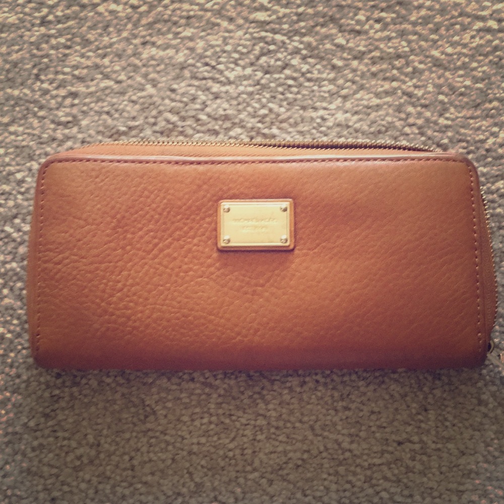 👜Michael Kors Wallet Great Condition 👜